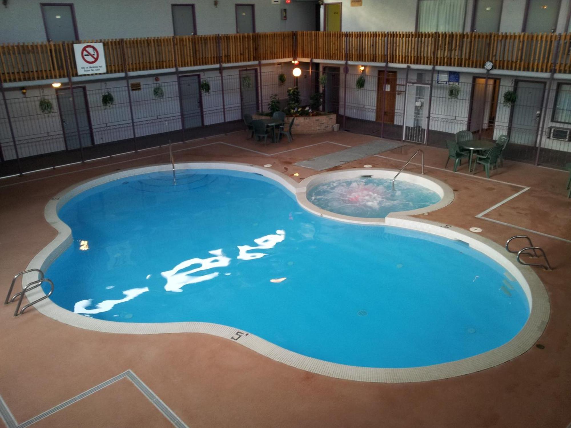 Ramada By Wyndham Medicine Hat Einrichtungen foto